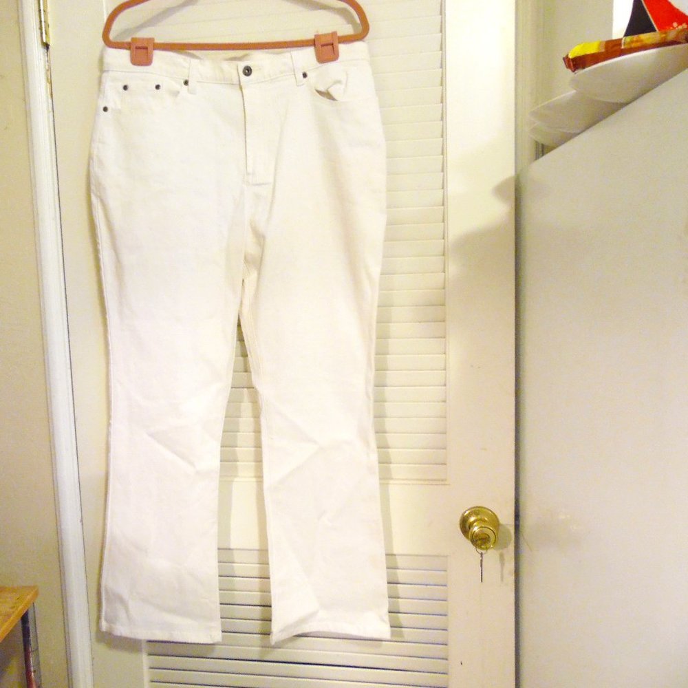 DG2 by Diane Gilman White Denim Jeans Size 16